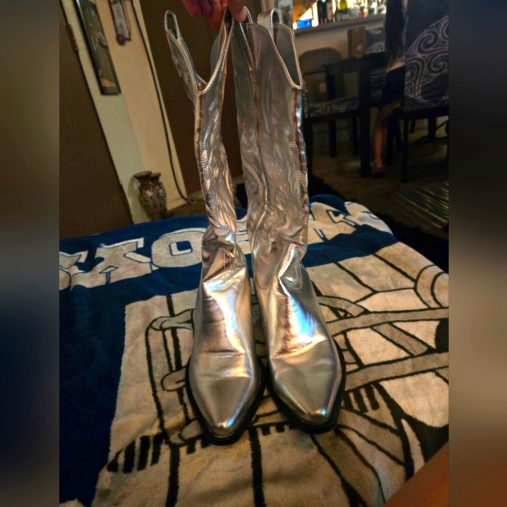 Sliver metallic boots